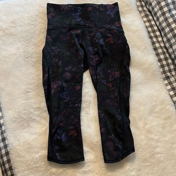Lululemon Floral Print Wunder Under Crop Leggings Frozen Flourish Size 4 - Picture 3 of 15
